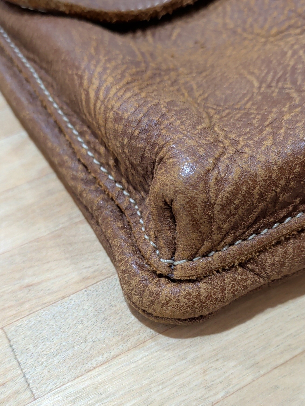 Vintage Roots Brown Leather Crossbody Bag with Adjustable Strap Villager Style - Picture 7 of 13
